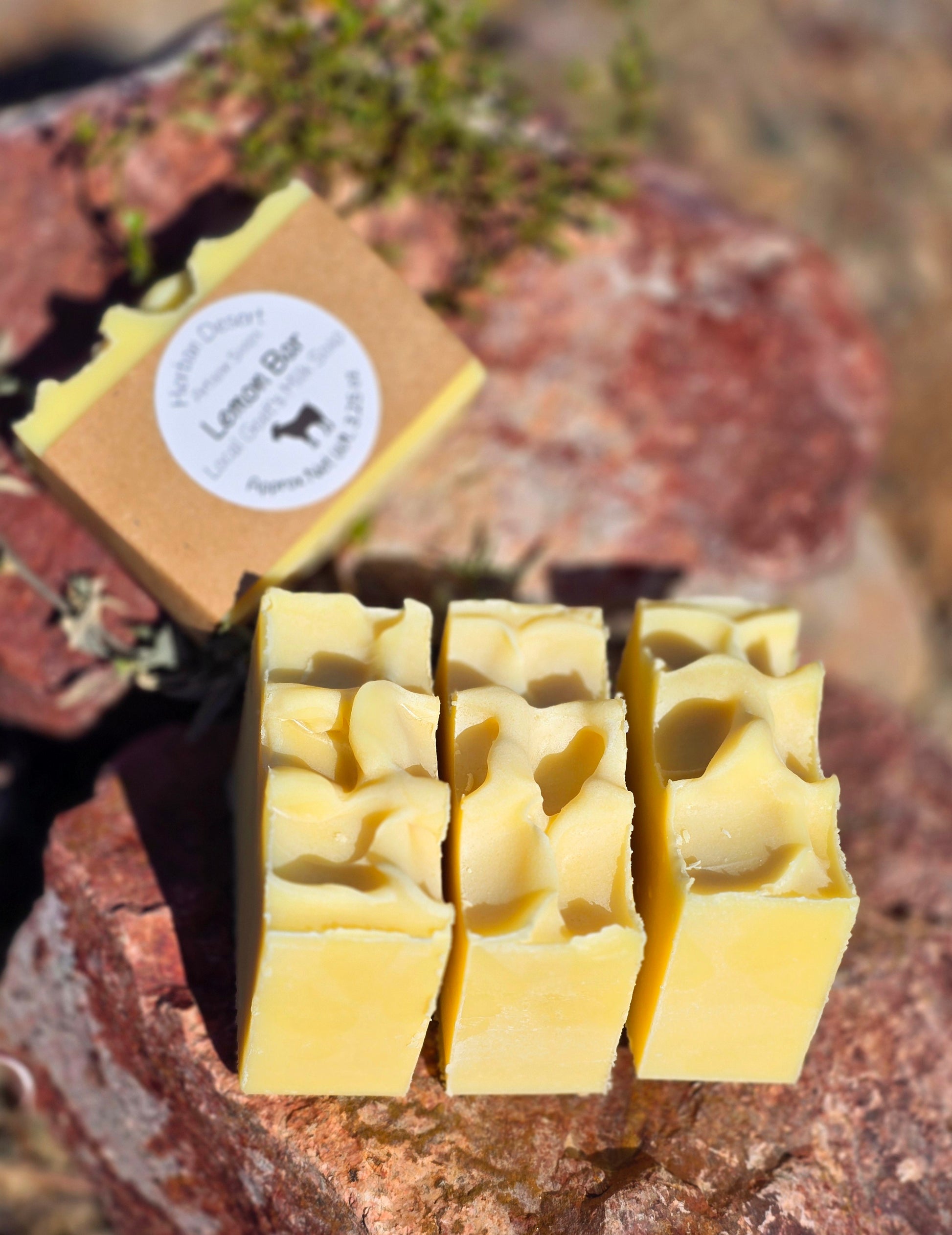 Handmade goat milk soap bars infused peach fragrance, crafted with grass-fed beef tallow, organic shea butter, and avocado oil for deep hydration and gentle cleansing.
